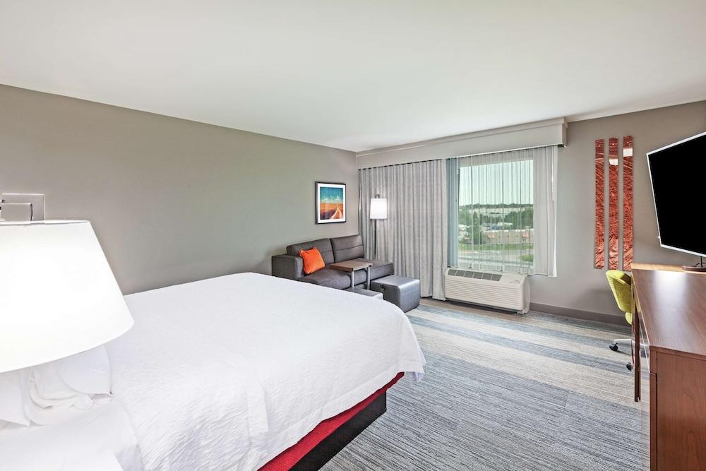 Hampton Inn Gardner Екстериор снимка