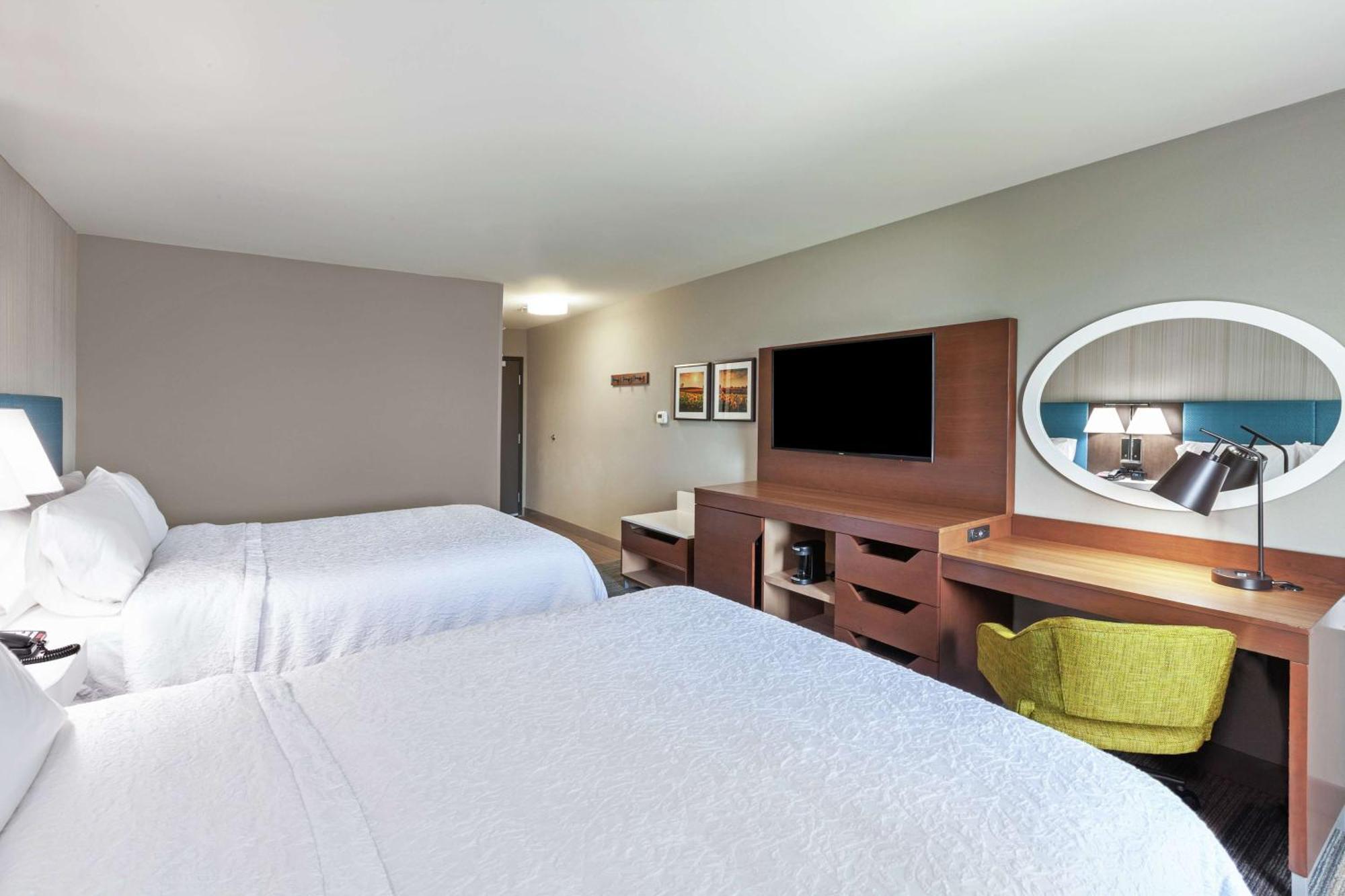 Hampton Inn Gardner Екстериор снимка