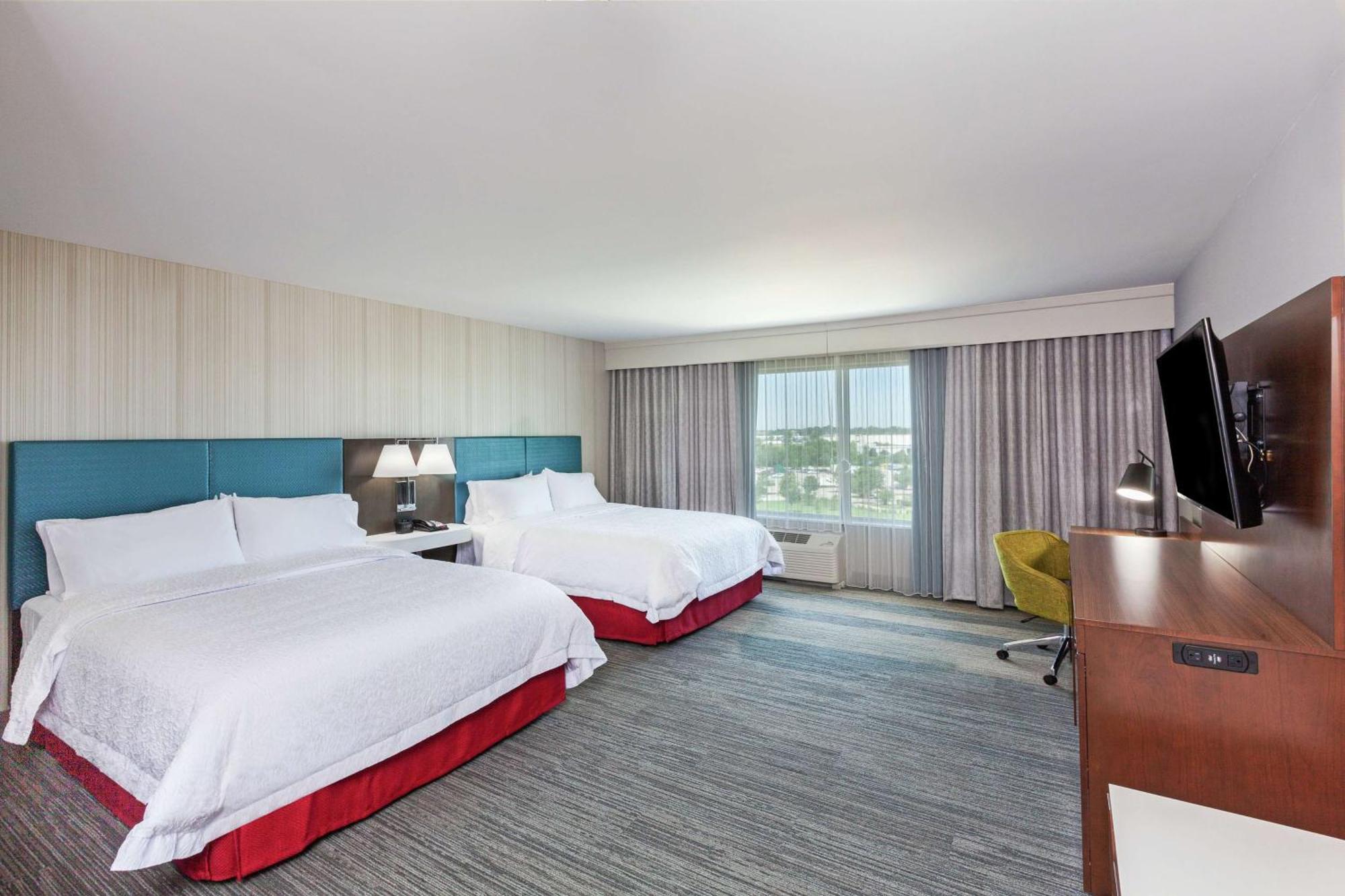 Hampton Inn Gardner Екстериор снимка