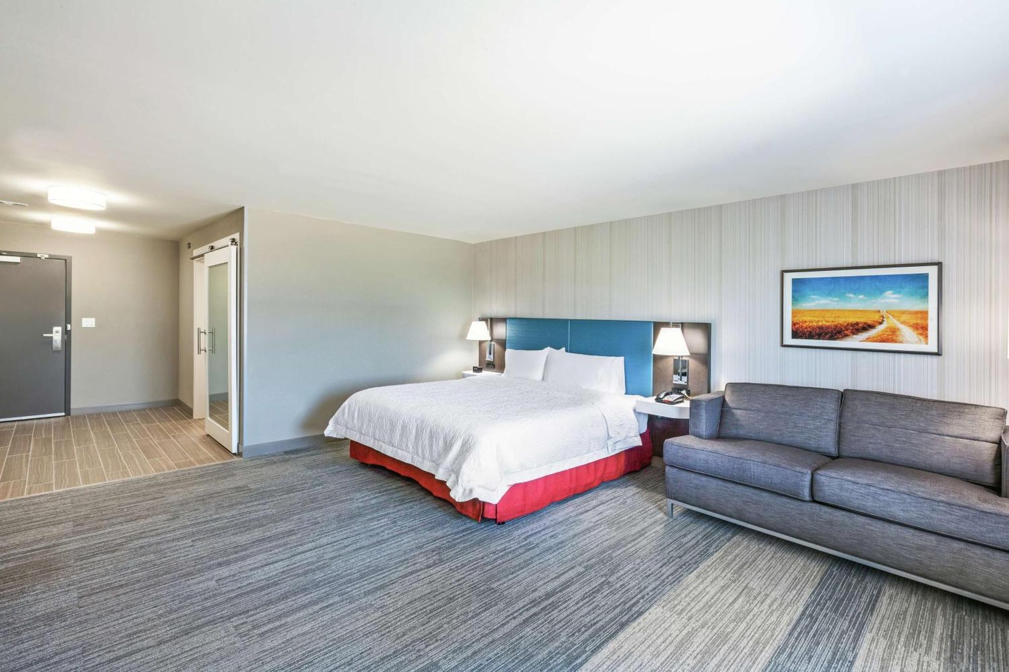 Hampton Inn Gardner Екстериор снимка